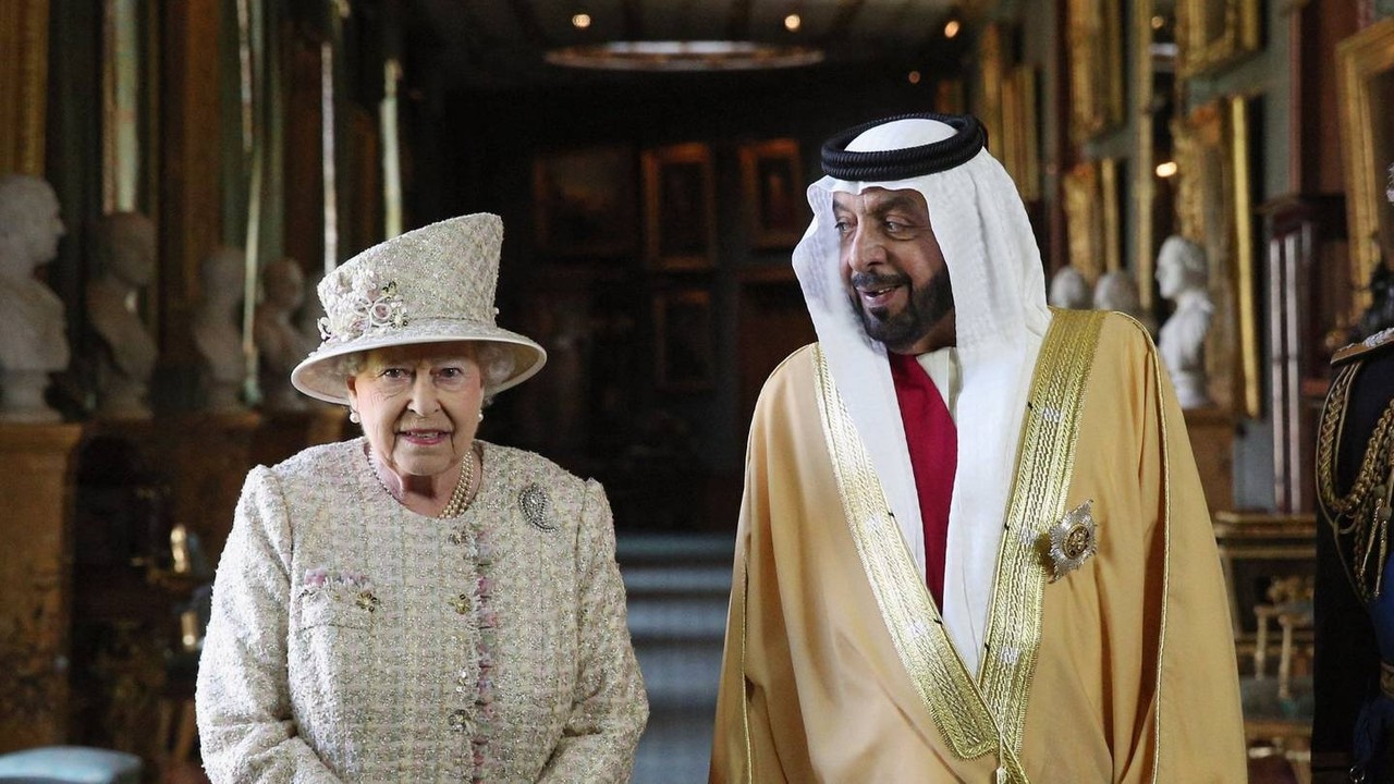 H.H. Sheikh Khalifa bin Zayed Al Nahyan Leaves Living ... Image 1