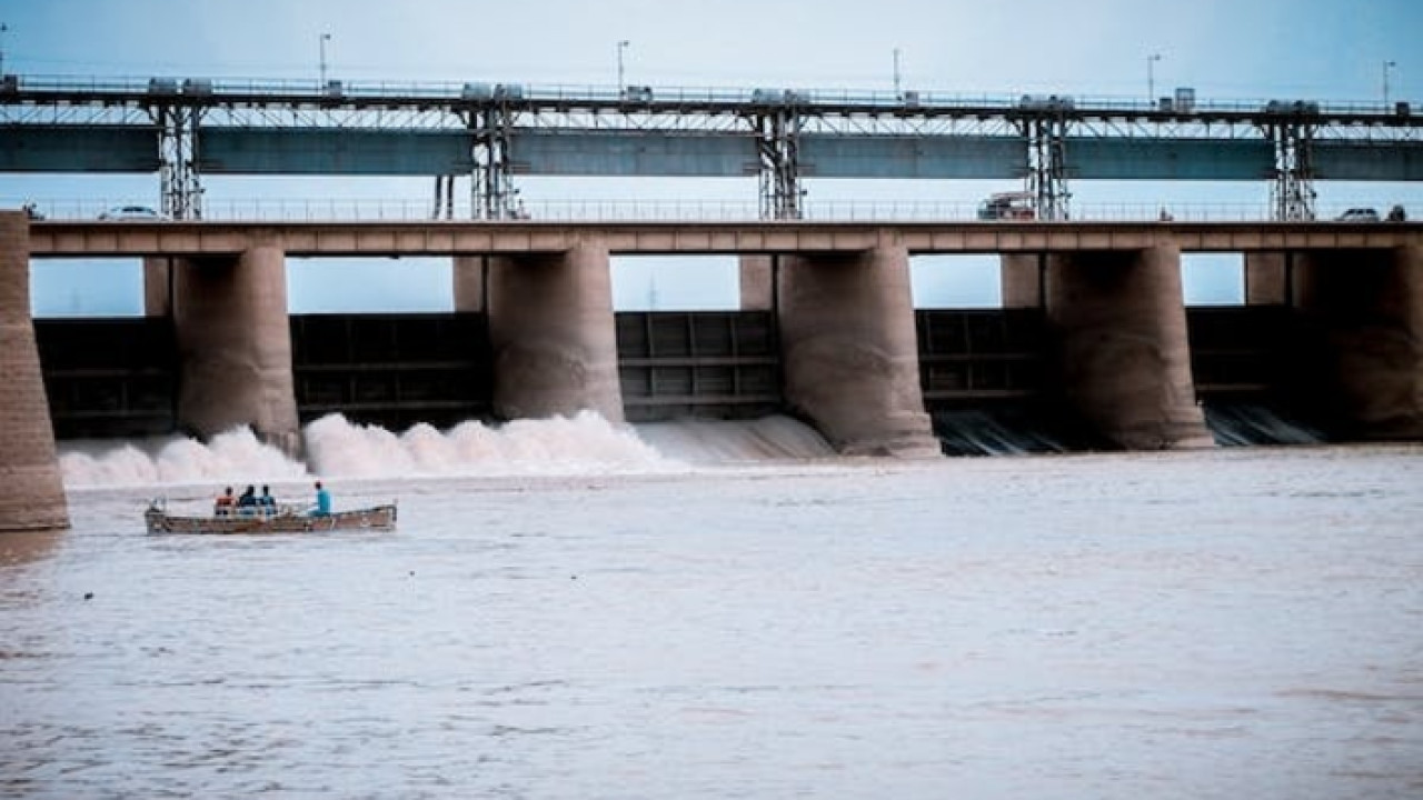 UAE’s Minister Of Energy Briefed On Shawka Dam Image 1